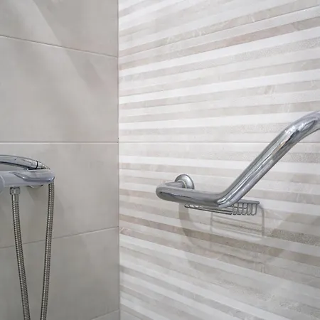 Bed and Breakfast By The Sea - Ναζαρέ