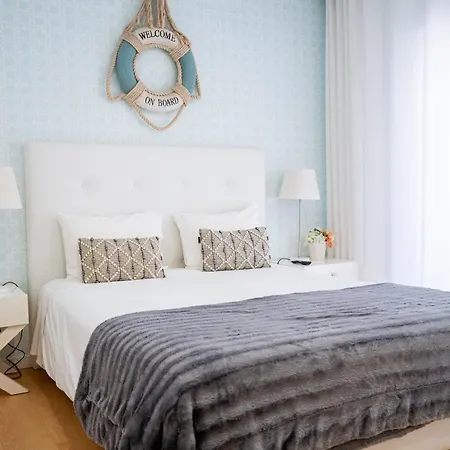 住宿加早餐酒店 By The Sea -