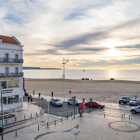 By The Sea - Bed and Breakfast 3*