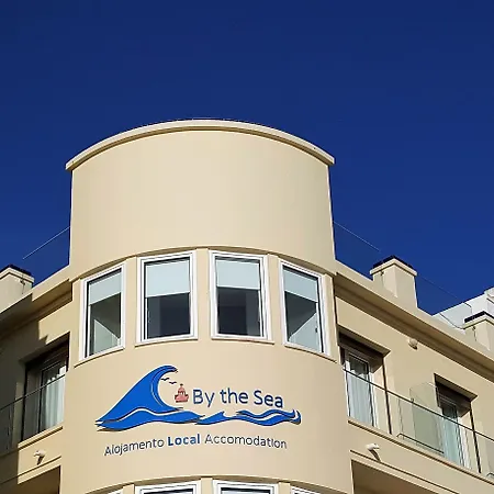 By The Sea - Отель типа 