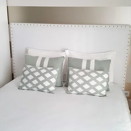 Bed and Breakfast By The Sea - Ναζαρέ