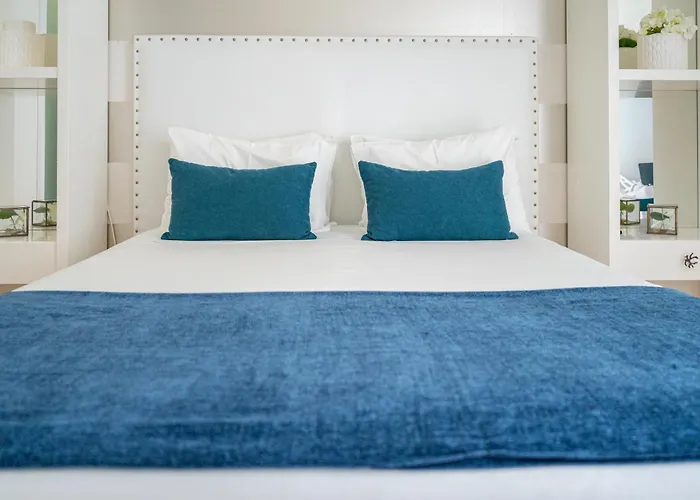 By The Sea - نازاريه